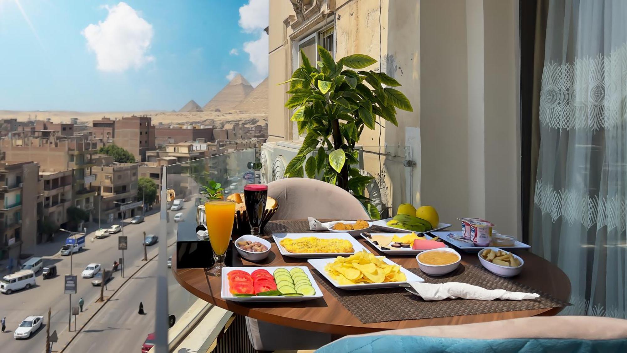 Imperial Pyramids Heights View Bed & Breakfast Nazlet el-Sîsi Dış mekan fotoğraf