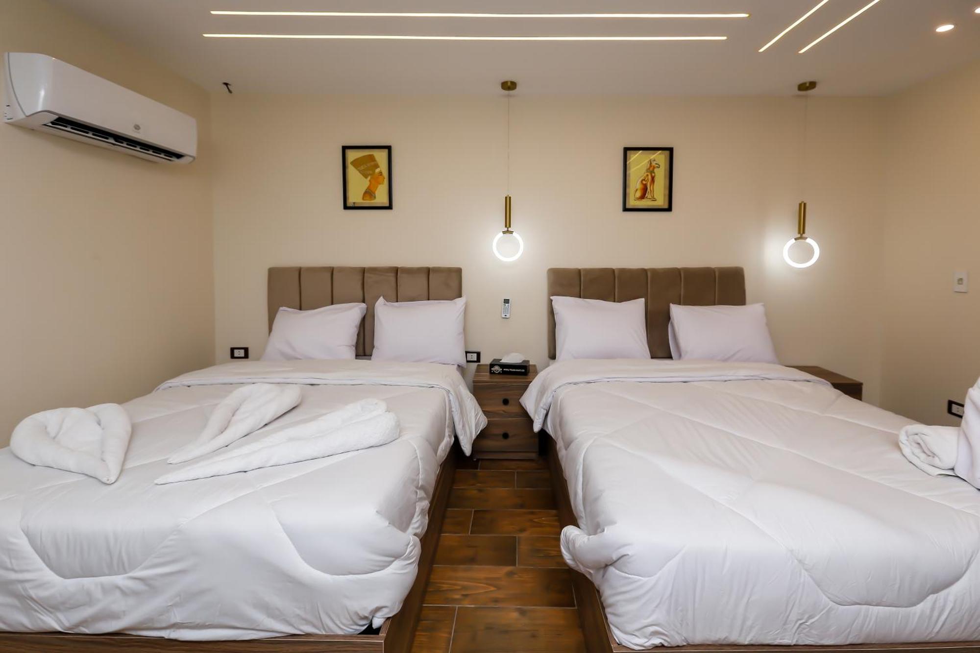 Imperial Pyramids Heights View Bed & Breakfast Nazlet el-Sîsi Dış mekan fotoğraf