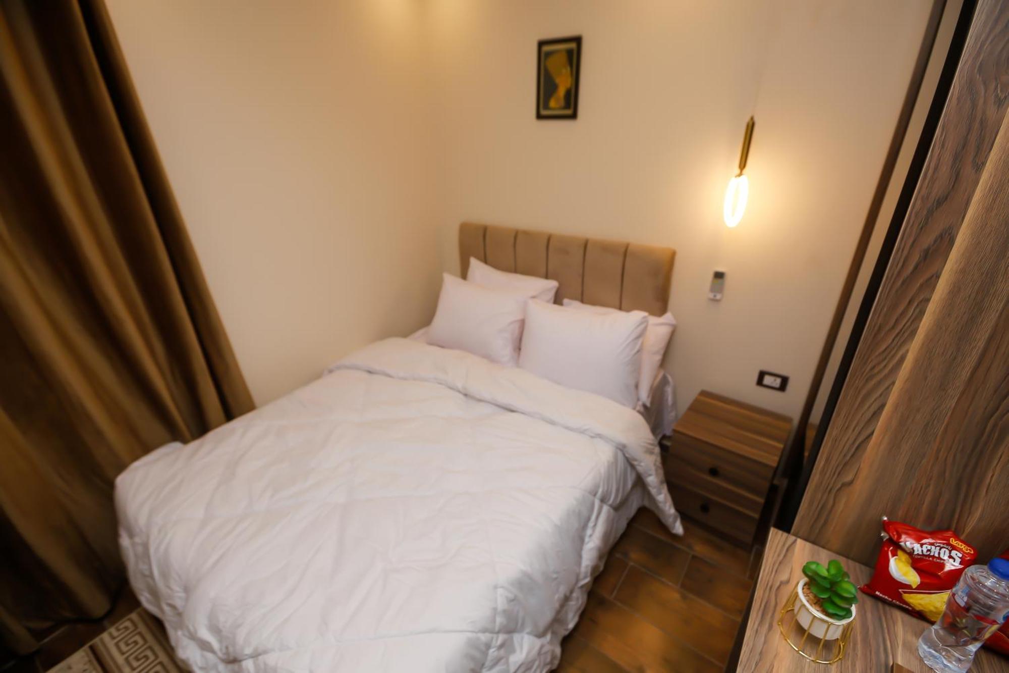 Imperial Pyramids Heights View Bed & Breakfast Nazlet el-Sîsi Dış mekan fotoğraf