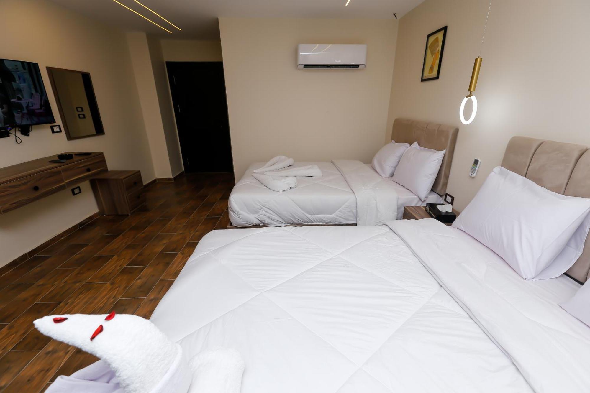 Imperial Pyramids Heights View Bed & Breakfast Nazlet el-Sîsi Dış mekan fotoğraf