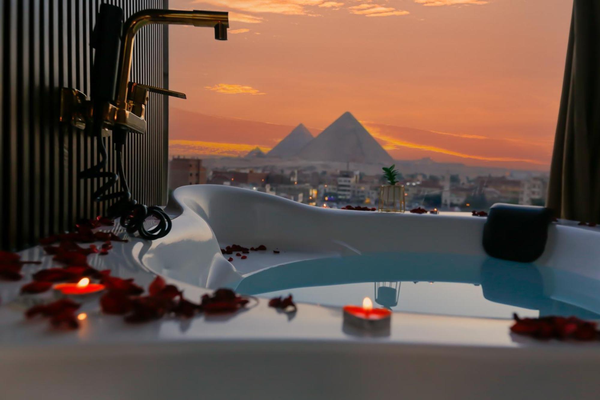 Imperial Pyramids Heights View Bed & Breakfast Nazlet el-Sîsi Dış mekan fotoğraf