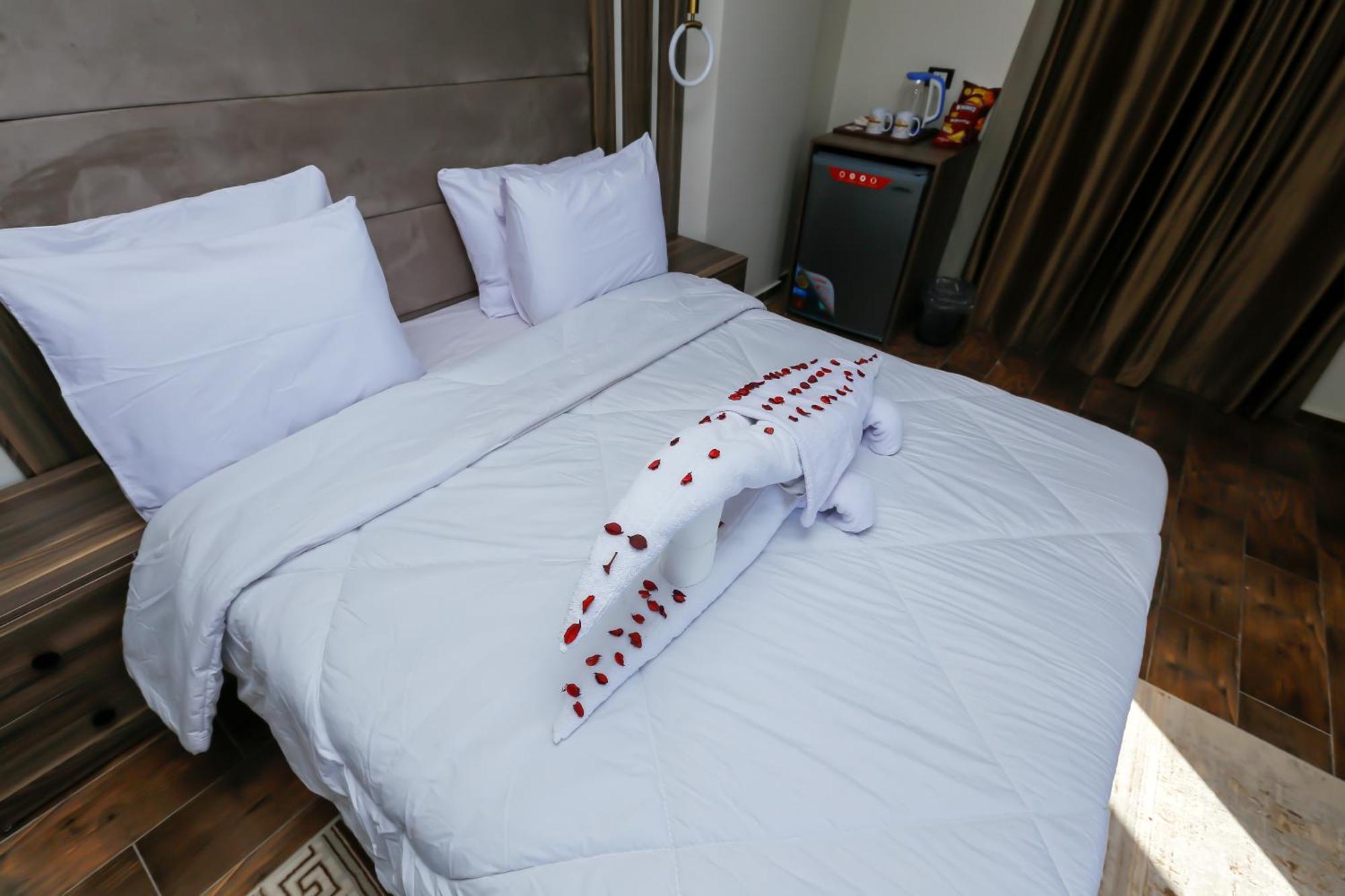 Imperial Pyramids Heights View Bed & Breakfast Nazlet el-Sîsi Dış mekan fotoğraf